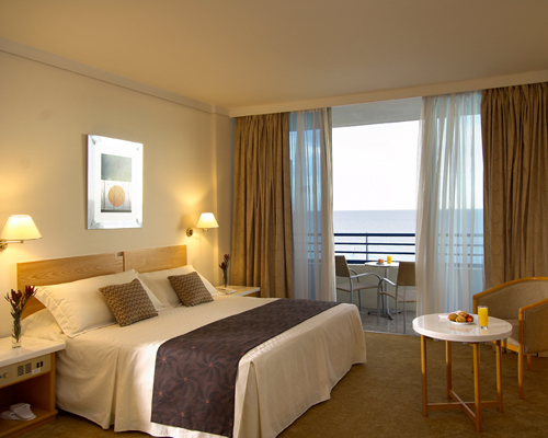 Apollonia Beach Hotel Executive Suite