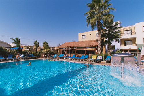 Senator Hotel Apartments Swimming Pool 2