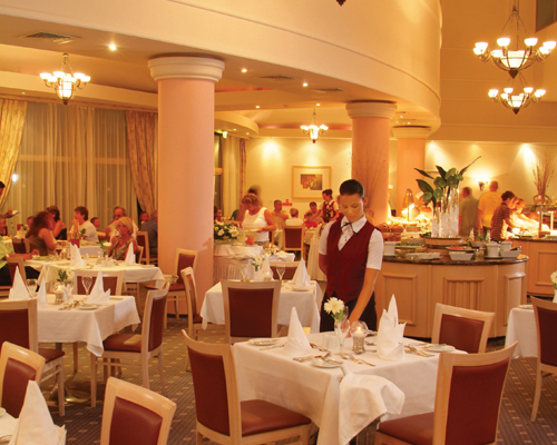 Louis Imperial Beach Hotel Restaurant