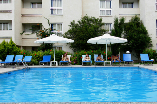 Daphne Hotel Apartments Pool