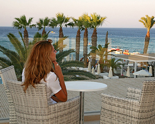 Vrissiana Beach Hotel Bar