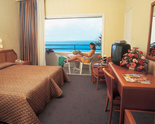 Aloe Hotel Room