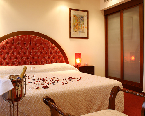 Europa City Hotel Romance Suite Bedroom