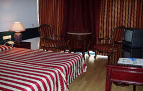 Ppaphiessa Hotel Apartments