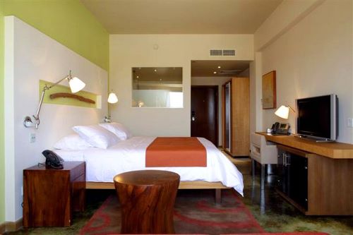 Hotel-e E-Deluxe Room