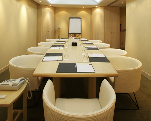 Londa Beach Hotel Conference Room1