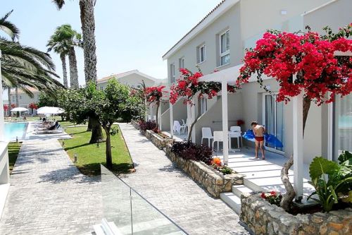 Mon Repos Hotel Apartments Exterior