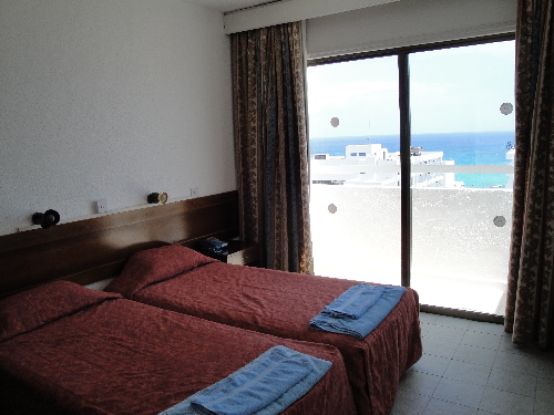 Melini Hotel Apartments Bedroom