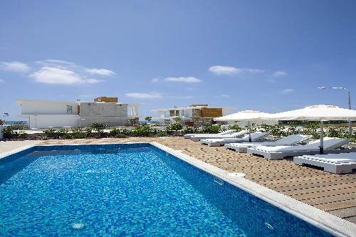 Example of Splendid Pool Area