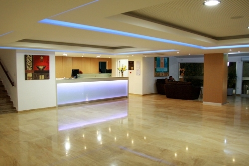 Malama Holiday Village Lobby 2