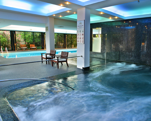 Grecian Bay Hotel Indoor Whirlpool