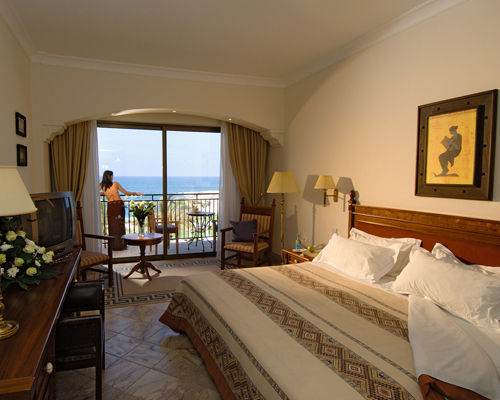 Elysium Deluxe Bedroom