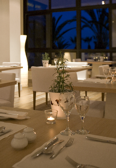 Sandy Beach Hotel Dinner 1